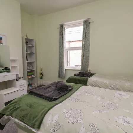 35 Moorland Road * 斯卡伯勒
