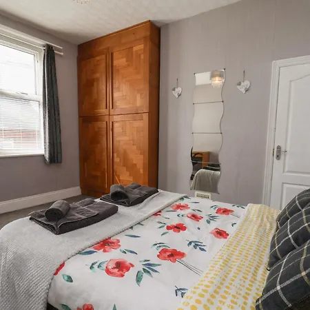35 Moorland Road * Scarborough